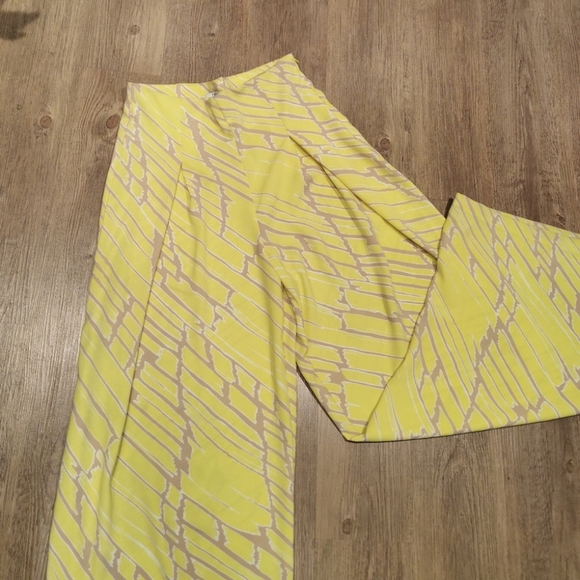 Yellow wide leg pants trousers - Picture 2 of 8